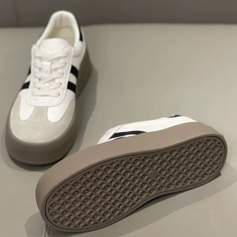 Zapatos deportivos de suela gruesa, zapatos casuales de playa para mujer, nuevos de piel de vaca.